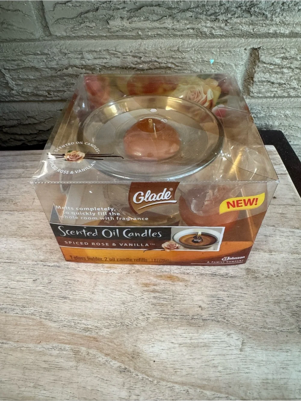 Vintage glade scented oil candle NEW spice rose and vanilla